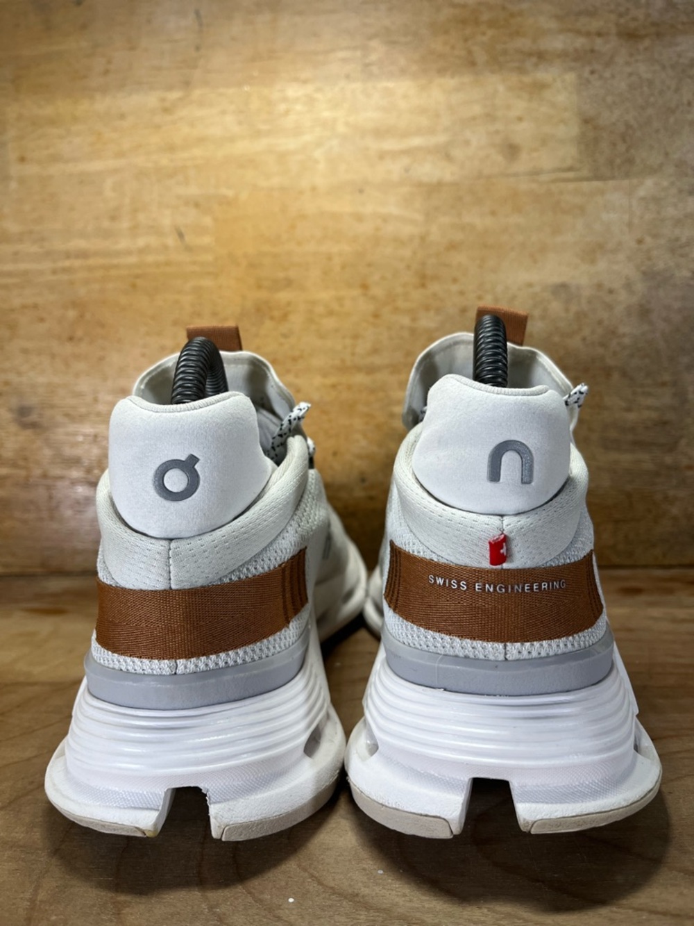 On CloudNova REFLECTIVE Women Size 7 Running Shoes Sneakers White Pearl Brown - Picture 5 of 12